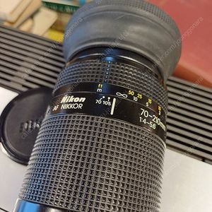 니콘 AF 70-210mm 1:4-5.6 ZOOM
