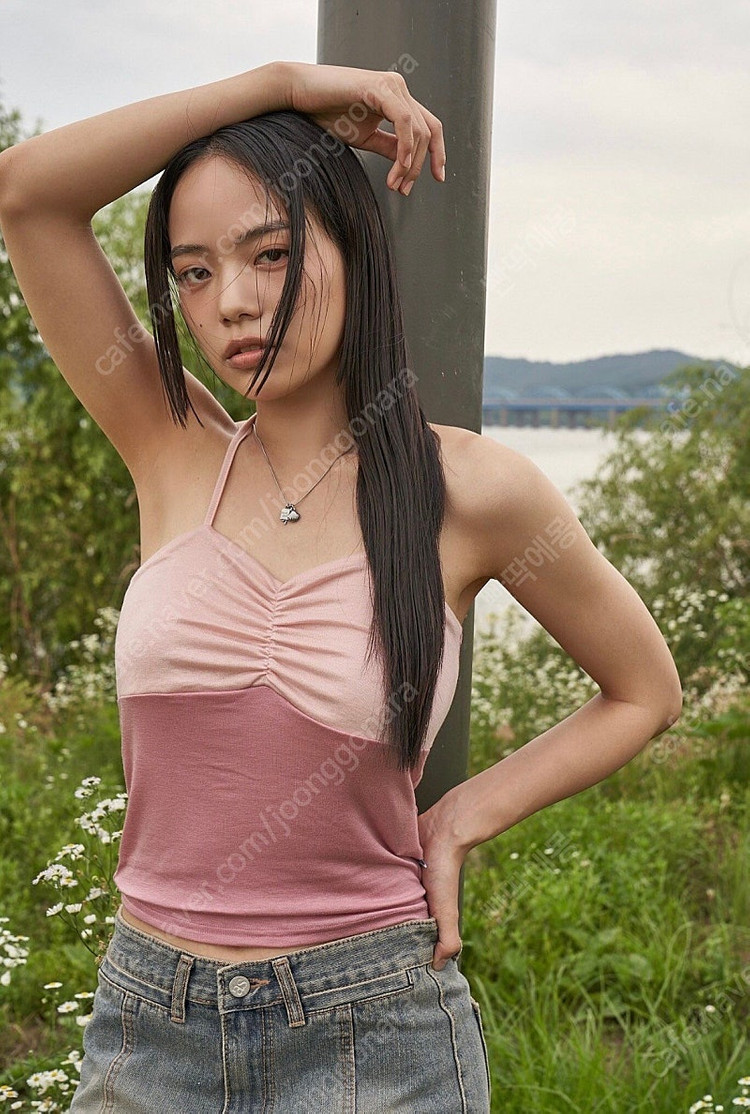 (새상품) 애즈온 사샤 투톤 슬리브리스 핑크 홀터넥 나시 이미지