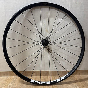 시마노 wh-mt500 29인치 휠셋 뒷휠 판매합니다.