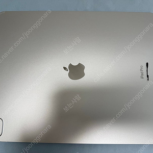 Apple 정품 2024 아이패드 프로 13 M4칩 스탠다드 글래스,실버,256G,Wi-Fi+매직키보드+애플펜슬프로+스마트 폴리오케이스 팝니다.