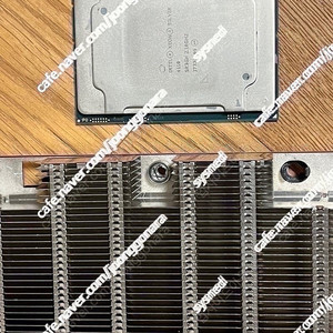 인텔 제온xeon E3-1275v5/E3-1220v6/E5-2407v2/E5-2640v4/ E3-1230v6/E3-1240v5/E-2236
