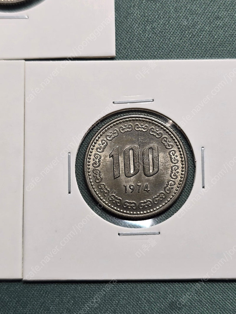 ((저렴하게 판매))한국 현행 100원 173년 1점 / 1974년 2점 / 3점 일괄 이미지