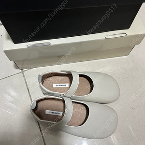 베네베네 레더 메리제인 180