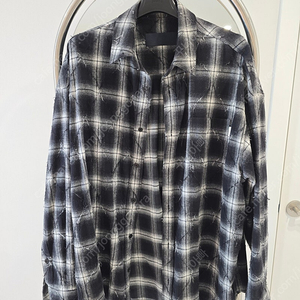 준지 25ss 아가일 셔츠 블랙 48사이즈 판매합니다.