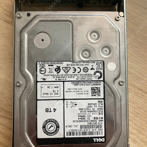 dell 4tb sas 하드 9개 일괄 판매 합니다.