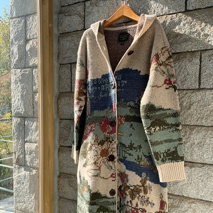 써스데이아일랜드 자카드 에스닉 보헤미안 알파카 후드 가디건 니트 코트 189000원