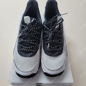 언더아머 농구화 275