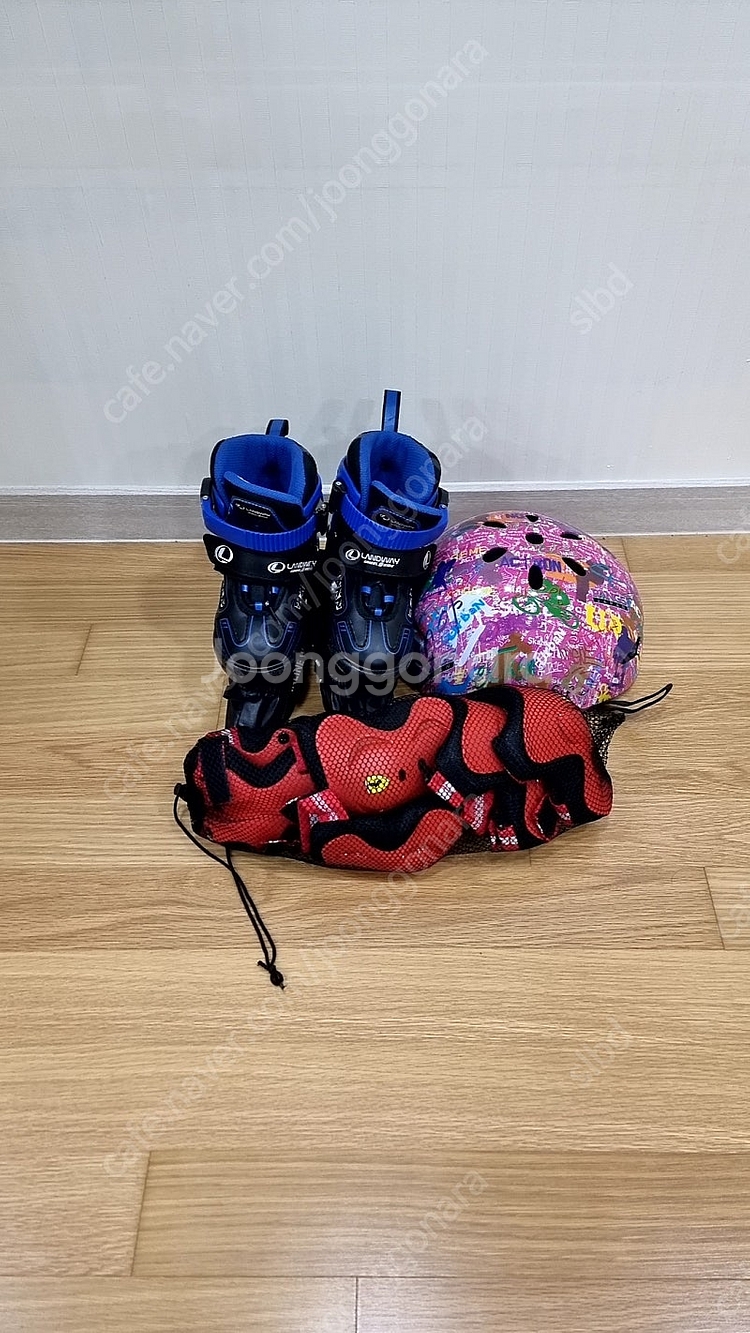 랜드웨이 어린이 인라인S 세트 팝니다.(헬멧,보호대)(택포50,000원)--0