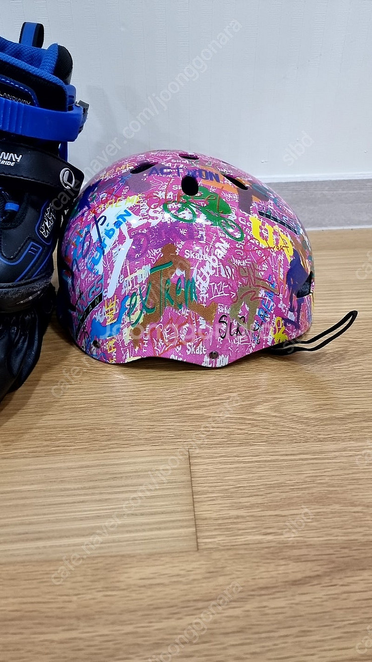 랜드웨이 어린이 인라인S 세트 팝니다.(헬멧,보호대)(택포50,000원)--2