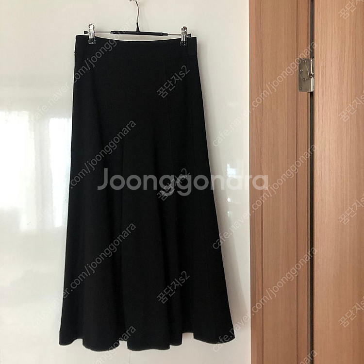 한섬 타임 블랙 스커트 처럼보이는 와이드 니트 팬츠 바...--0