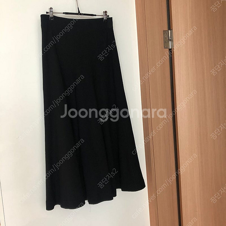 한섬 타임 블랙 스커트 처럼보이는 와이드 니트 팬츠 바...--1