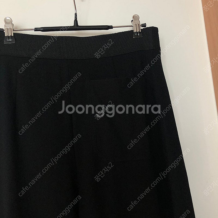 한섬 타임 블랙 스커트 처럼보이는 와이드 니트 팬츠 바...--4