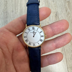 보메메르시에 18K 금통 쿼츠 Classic Dress Watch