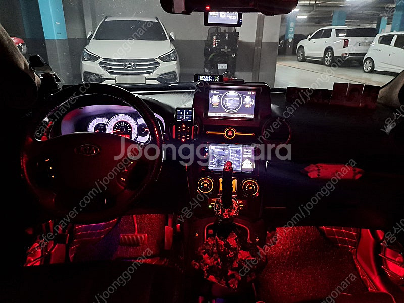 뉴카렌스 2.0 LPI GLX 최고급형 튜닝카--2
