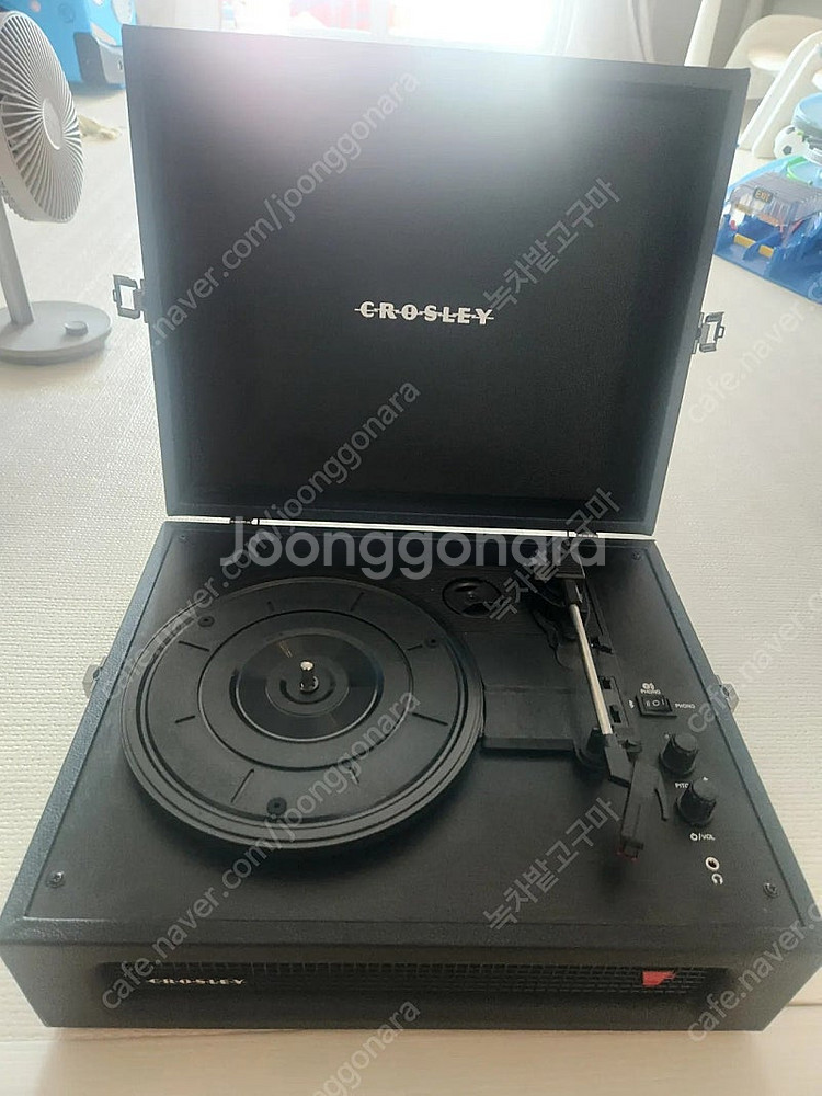 카누굿즈 크로슬리 턴테이블 팝니다--0