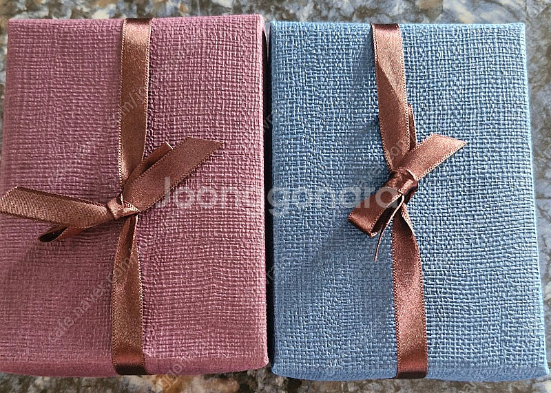 윤석열대통령 남녀시계세트 미사용 선물용 수집품--3