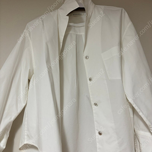 더캐시미어 화이트 셔츠