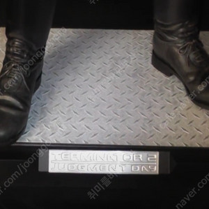 엔터베이 EB 1/4 터미네이터 T-1000 T1000 베이스만 구매합니다.