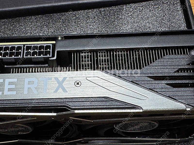이엠텍 GeForce RTX 3070 블랙에디션--9