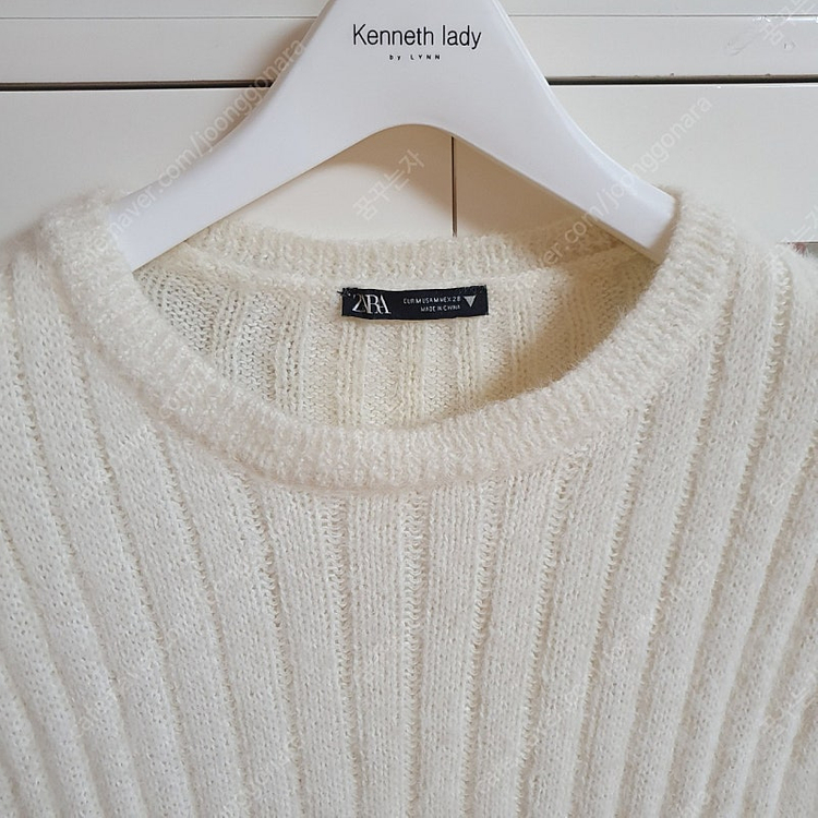 자라 라인 린 지고트 온앤온 잇미샤 샤틴 레니본 케네스레이디 자라 플라스틱아일랜드 니트 스웨터 가디건 롱원피스 데님... 이미지