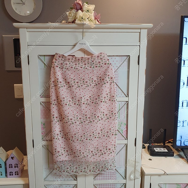 자라 라인 린 지고트 온앤온 잇미샤 샤틴 레니본 케네스레이디 자라 플라스틱아일랜드 니트 스웨터 가디건 롱원피스 데님... 이미지