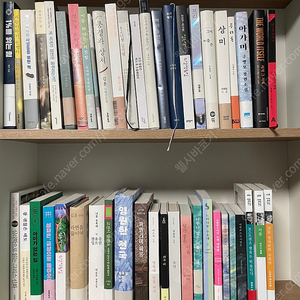 최신 책 포함 여러 종류 책 팝니다