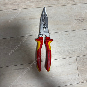 크니펙스 13 76 200 ME 팝니다