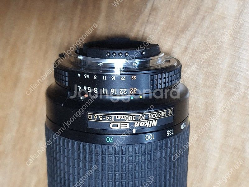 니콘af. ed 70-300--1