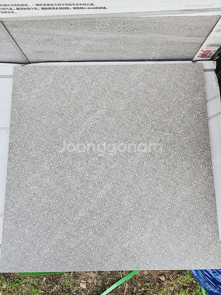 600x600 포세린타일 싸게팝니다--1