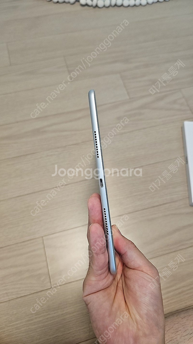 애플 아이패드 에어3 64gb 배터리92% 와이파이--4