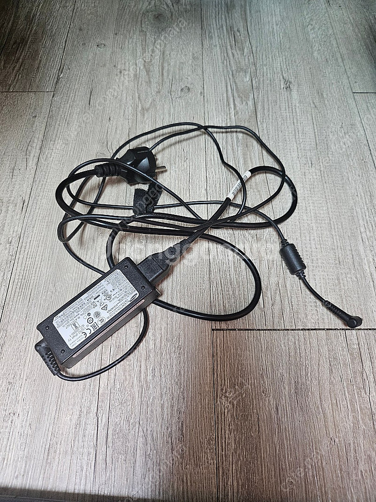 NT550EBE-K24 삼성노트북--4