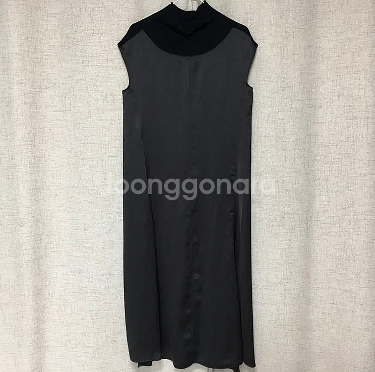 시스템 21 새틴 블록 니트 롱 원피스 66--6