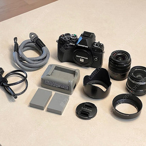 올림푸스 e-m10 mk3 + 14-42 + 25.8 일괄