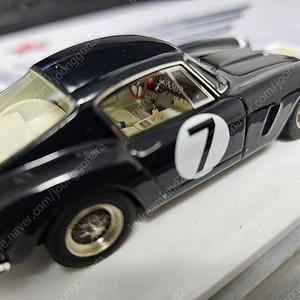 1:43 dmh 페라리 250swb / Make up 포르쉐