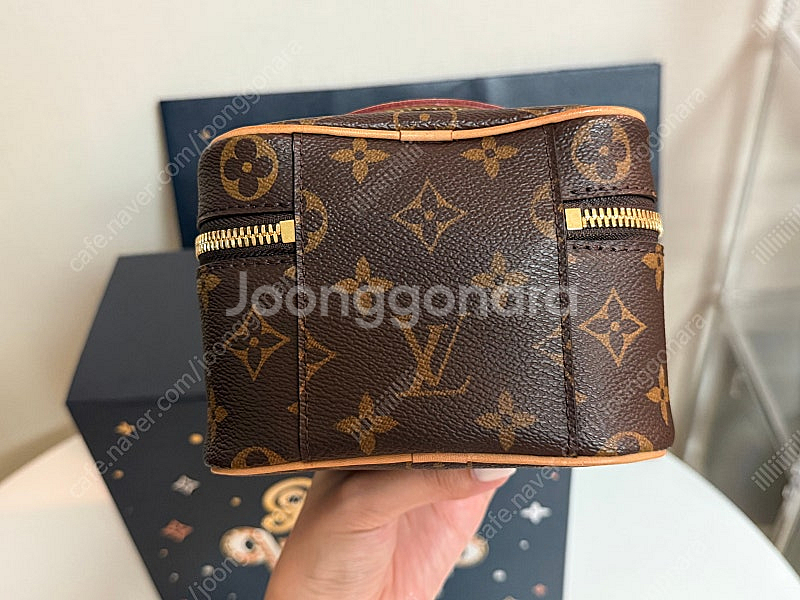 (판매가능) 루이비통 니스 나노 106만원에 판매합니다. (사용감 있음/사진 참고)--6