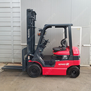 도요타 전동지게차 2.5톤 싸이드쉬프트장착 2단 4000MM 5700시간 8FBH25[신차수준]중고 이미지