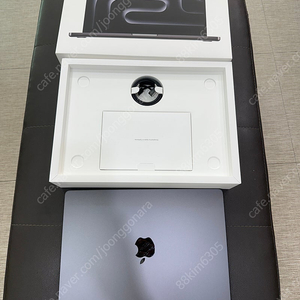 맥북 프로m4 블랙 14인치 16g 512팝니다