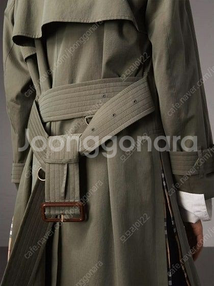 버버리 사이드 슬릿 트렌치 코트[초코그린)--2