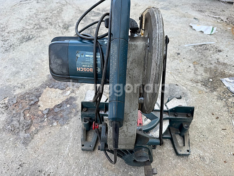 Bosch GCM 10M 각도절단기(사용감 많아요)--1