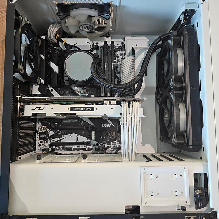 i7-7700K 커세어/NZXT 수냉식 게이밍 데스크탑--6