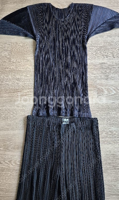 정품 이세이미야케 플리츠플리즈 ISSEYMIYAKE 블...--8