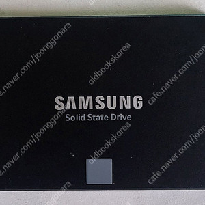 삼성 SSD 4TB // 860 EVO (28만원)