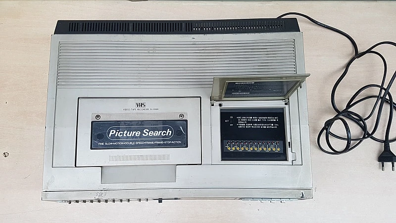 빈티지 1984년 삼성 SV-9500 비디오 플래이어 이미지