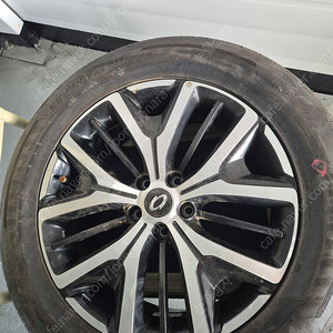 QM6 235 55 19 휠타이어 한대분 24년 생산