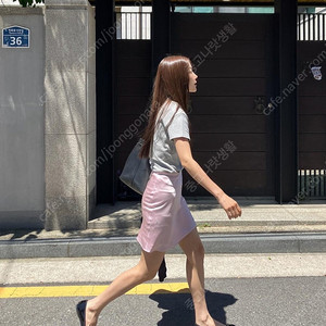 튜드먼트 (TTUDEMENT) SATIN MINI SKIRT (PINK/M) 새틴 미니스커트