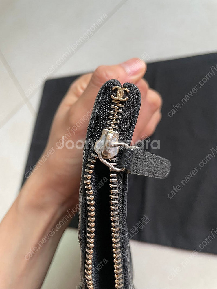 샤넬 캐비어 클러치 라지 금장--2
