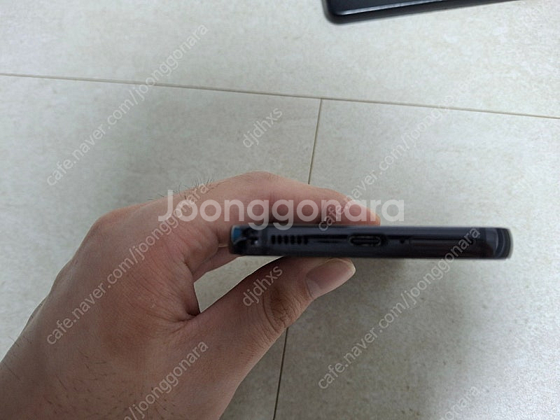 갤럭시s22 256기가 (파손) 팝니다--2