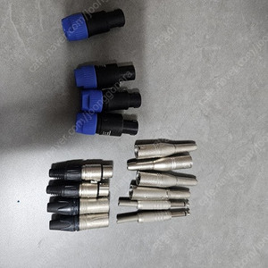 뉴트릭 스피콘과 xlr 잭 암수