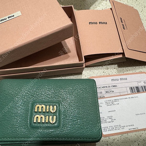MIU MIU 미우미우 카드지갑