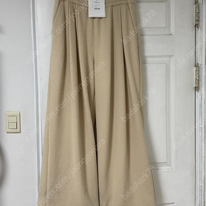 [48] 24FW 우영미 베이지 코튼 부클 스웨트팬츠[3일특가]